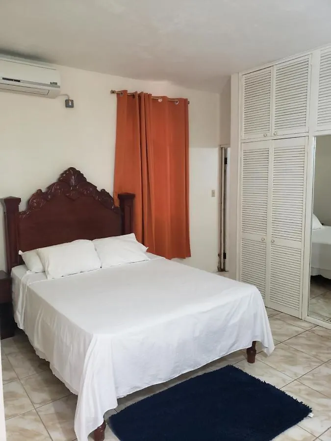 Wizzy Apartment Montego Bay Jamaica